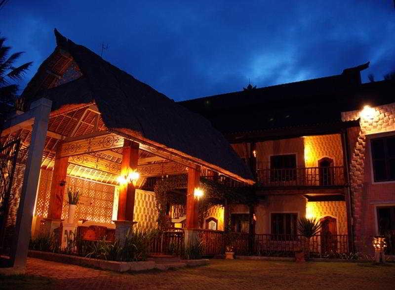 Junjungan Ubud Hotel And Spa Экстерьер фото